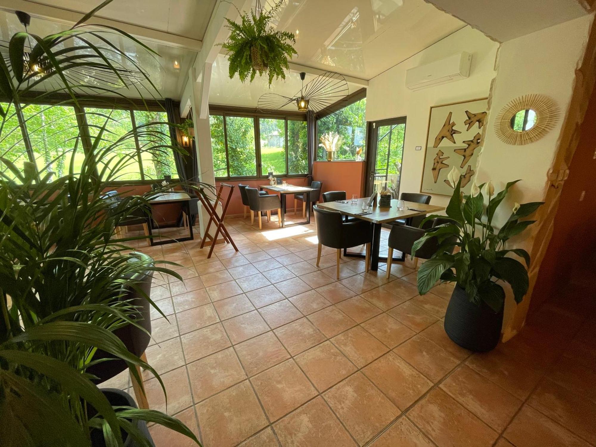 Отель Les Terrasses Du Durzon Nant Экстерьер фото